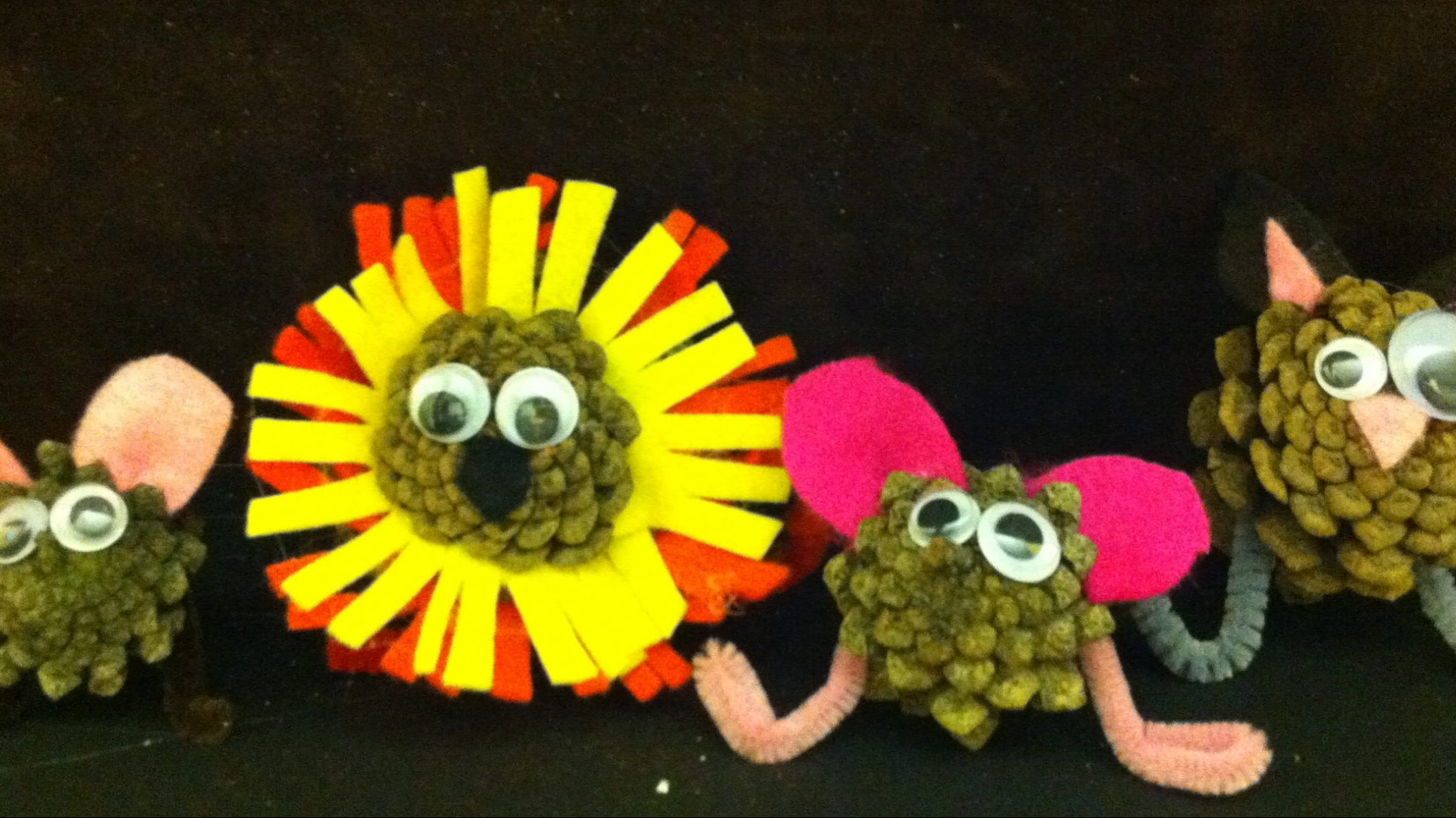 Pine cone critters! IMG_0802