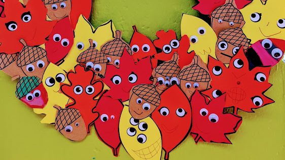 Fall paper wreath PXL_20210923_124556796_2